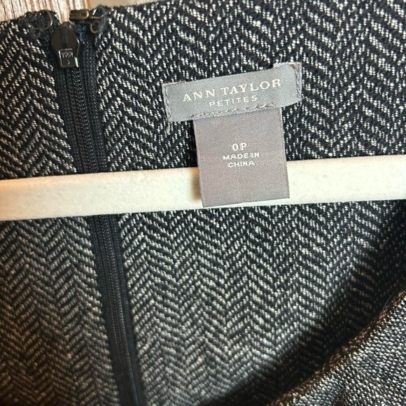 Classic + Sophisticated Ann Taylor Petites- 0P Herringbone Wool Sheath Dress - Picture 5 of 8